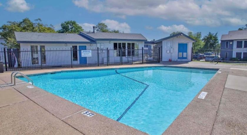 Sherman (TX) Modern&Beautiful pool A plus ocation LongStayDiscount 3-Star Accommodation exterior