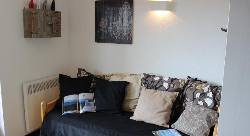 Image of Studio (4 People) 4