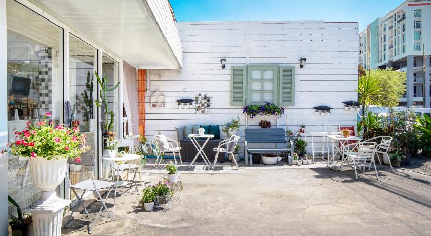 Take A Rest Donmuang Residence – Bangkok, NY