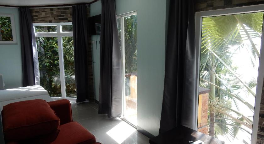 Image of Family Suite with Balcony 1