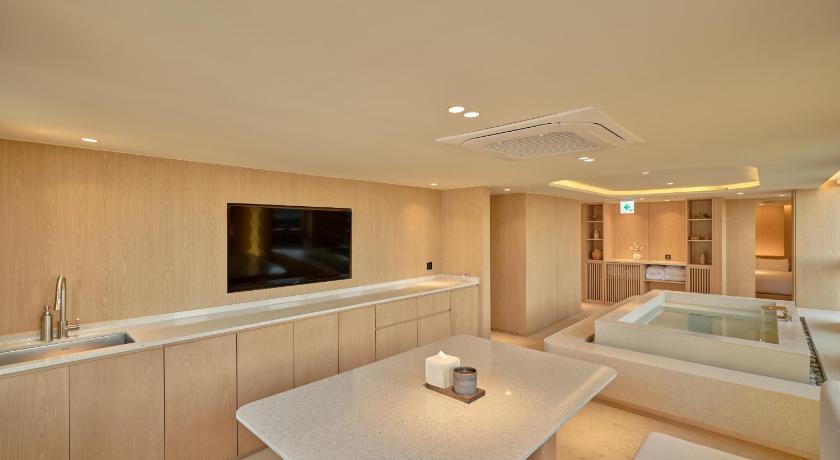 ソウル UH Suite The Coex 3つ星 ホテル レストラン