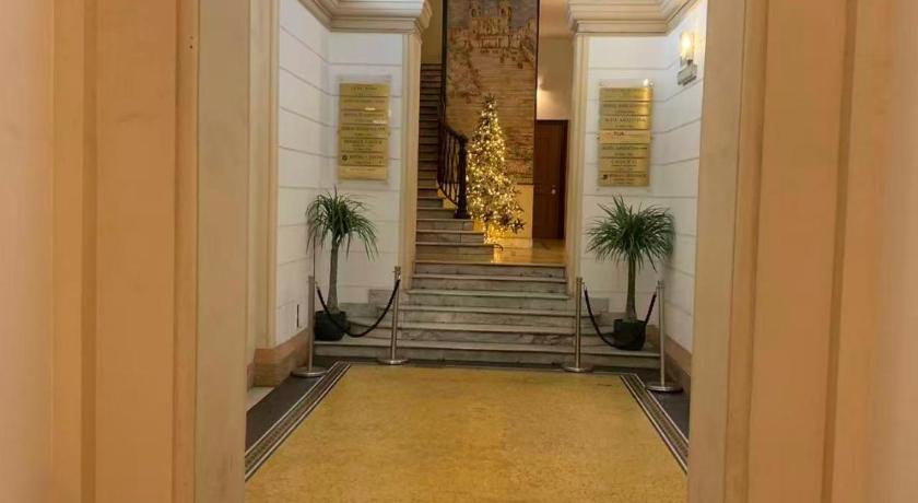 ローマ Luxe roma 4つ星 ホテル 外観