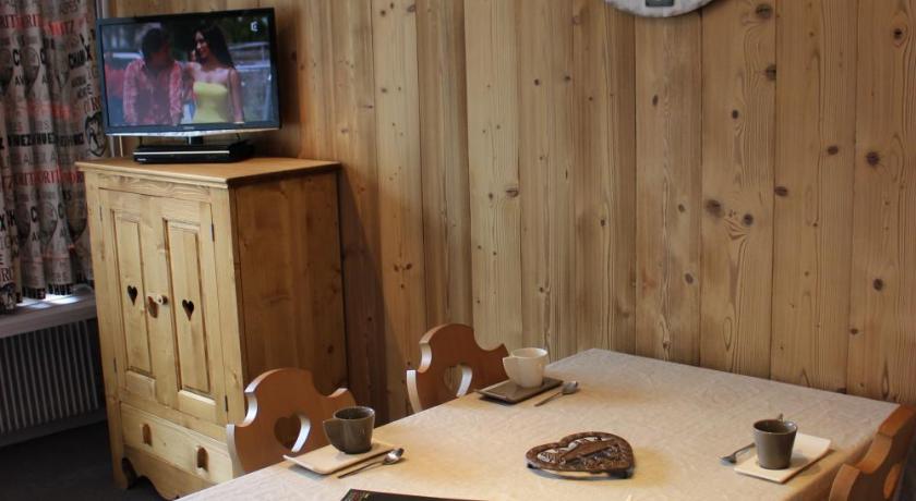 Image of Studio Apartment (4 Adults) 4