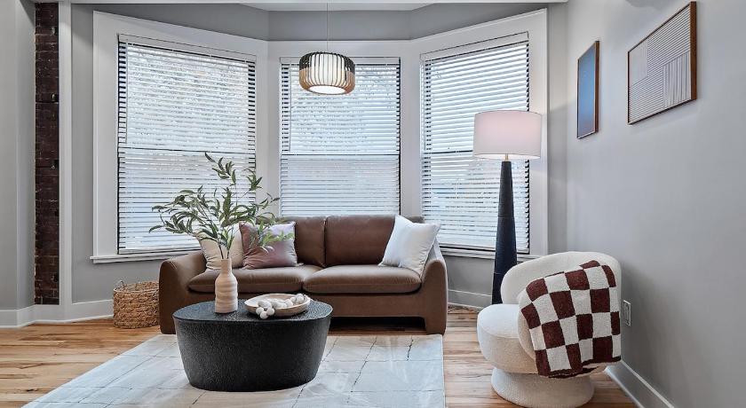 克利夫兰 (OH) The Modern Boho Brick Loft 4星级 住宿 大堂