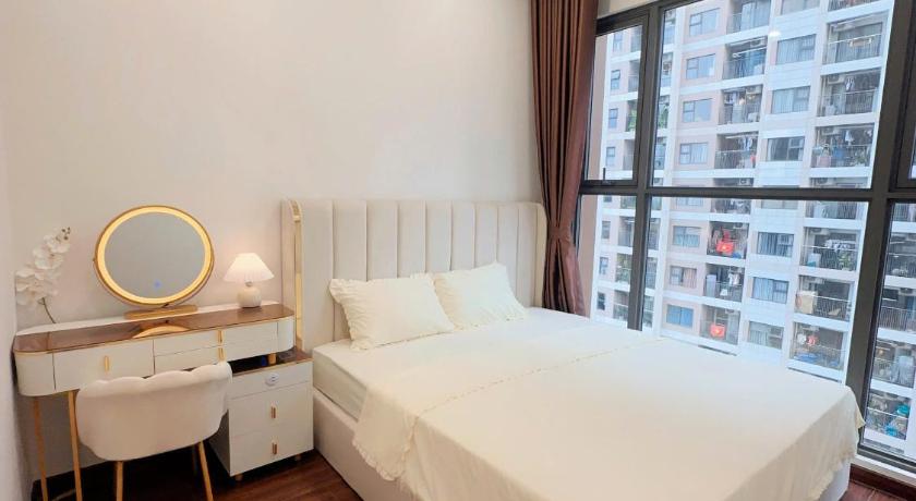 Image of Two-Bedroom Apartment with River View 8