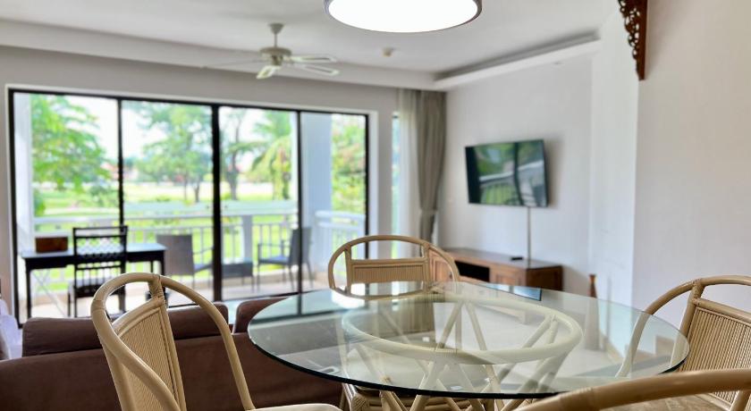 Фото: Улучшенные апартаменты Гранд с 1 спальней (1-Bedroom Grand Superior Apartment) 13