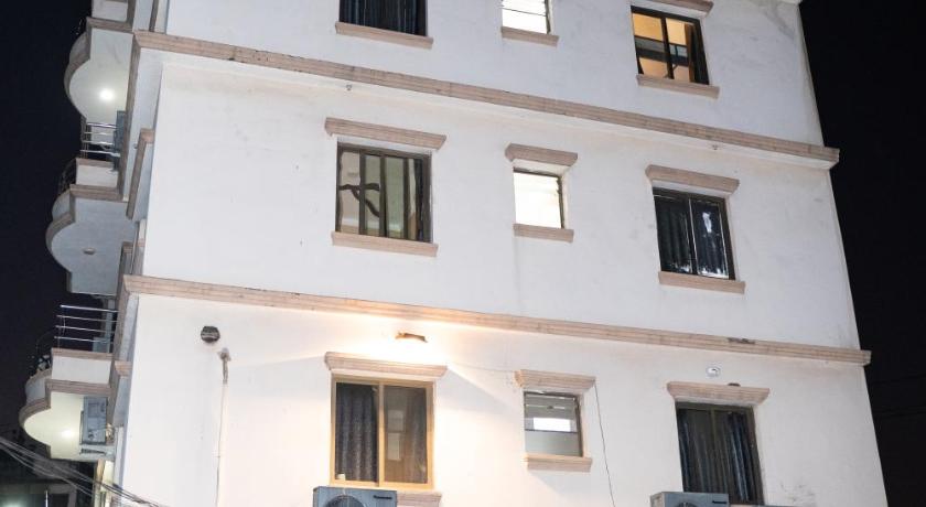 Aarya Wellness & Hostel - image 9