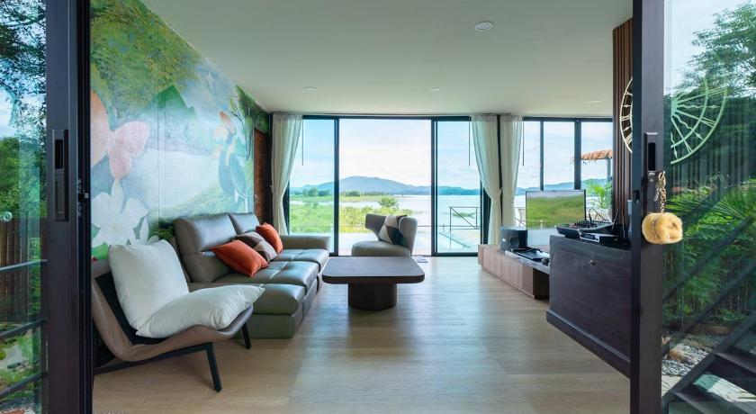 Image of Three-Bedroom Vacation Home 3