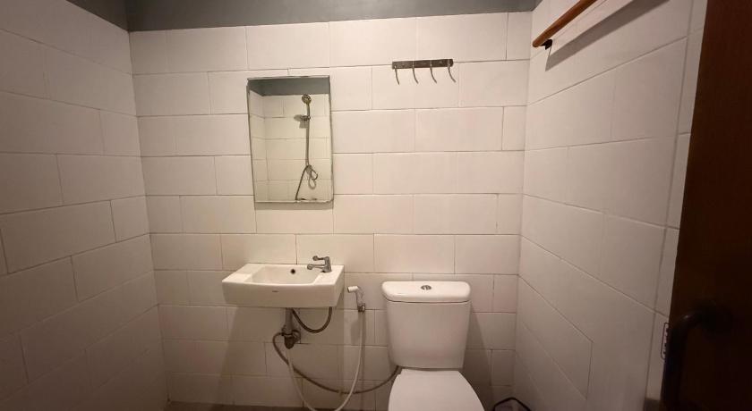 Image of Double Bed - Private Bathroom 7