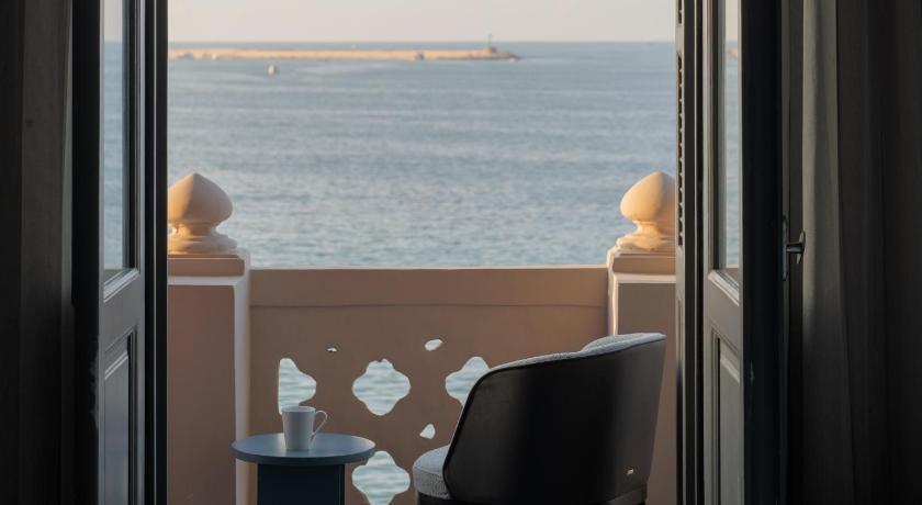 grey l studio apartments Corniche Alexandria - image 8