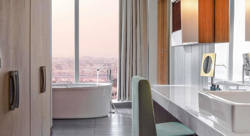 Image of OPERA SUITE, Club Millésime access, 1 King Bed,  Coastline View 2