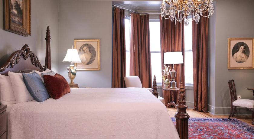 서배너 (GA) Foley House Inn 4성급 숙소 스위트룸