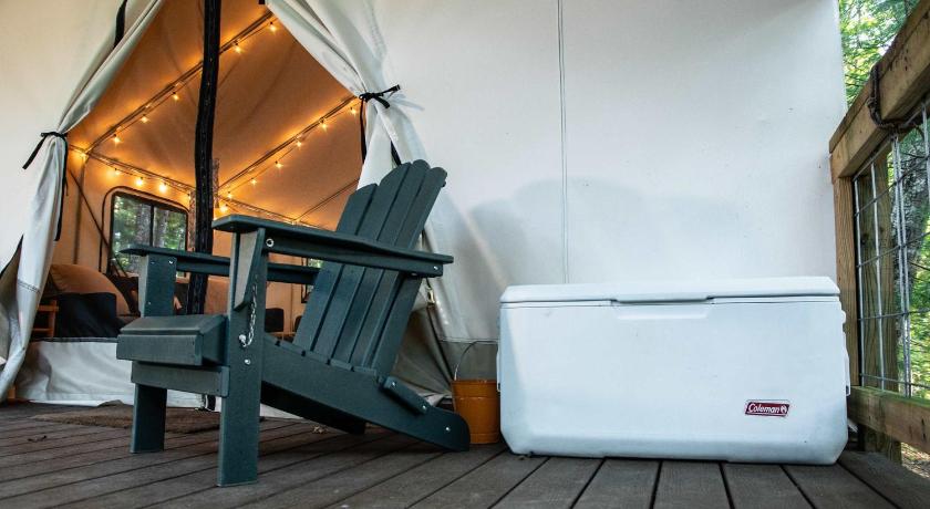 로저스 (KY) Vireo's Nest- Glamping Tent in the Gorge with AC 2성급 숙소 전망