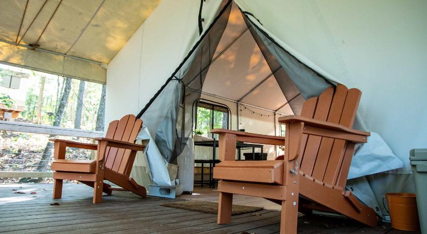 로저스 (KY) Robin's Nest-Lux Camping Tent in the Gorge 2성급 숙소 수영장