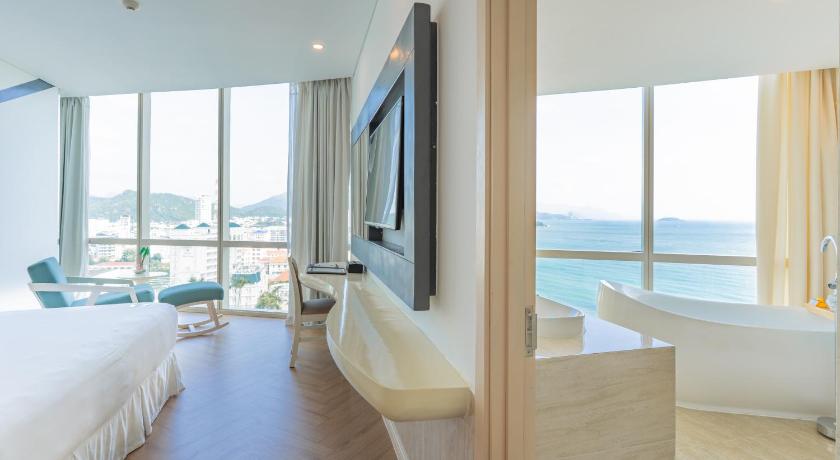Image of Prime Suite Ocean View 4
