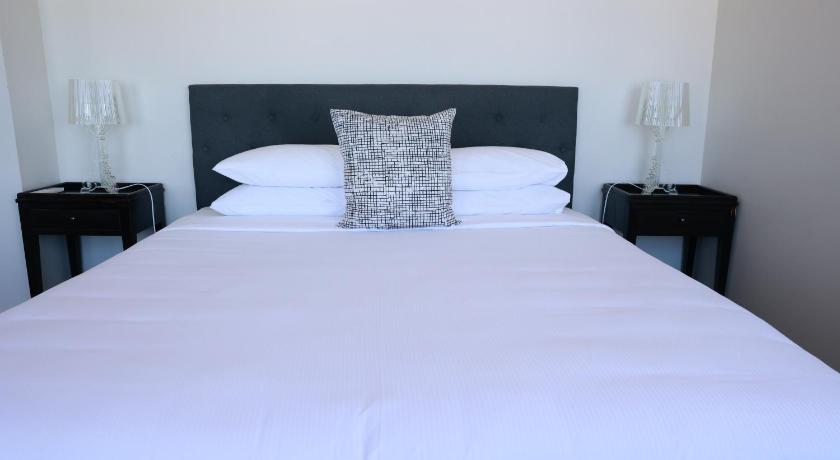 Image of King Room with Sea View 6