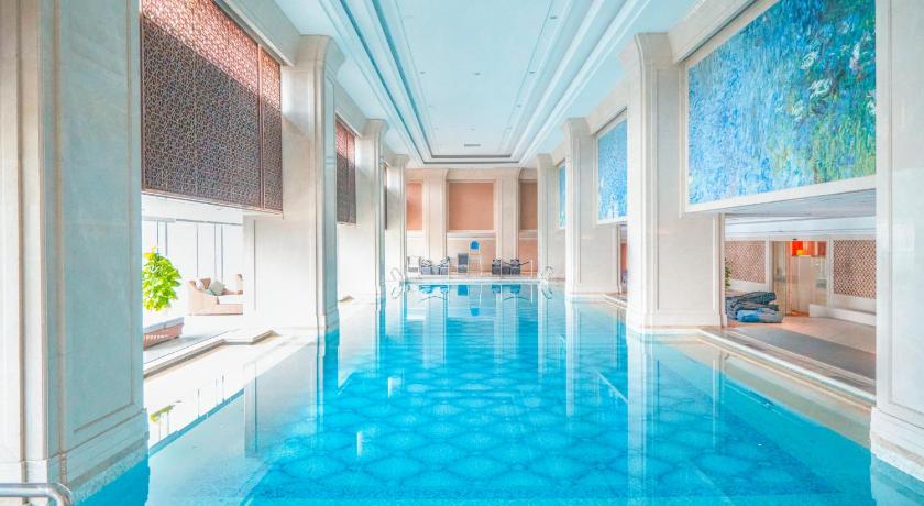 Sheraton Grand Wuhan Hankou Hotel - image 5