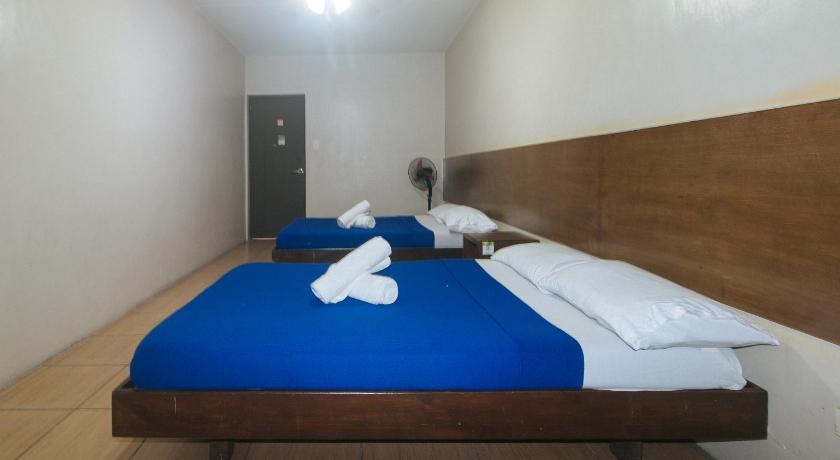 Image of Quadruple Room Shared Bathroom 1