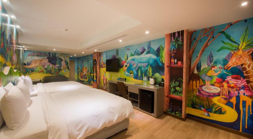 Image of Themed Family Room 0