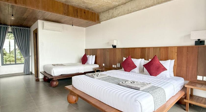 Image of Deluxe Triple Room 1