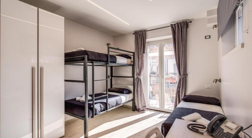 Image of Triple Room with Private Bathroom 9