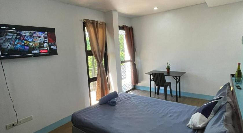Island Stays - image 22
