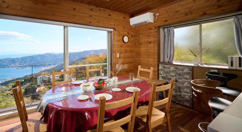 熱海 Suite Villa Atami Ocean House 4つ星 宿泊施設 外観