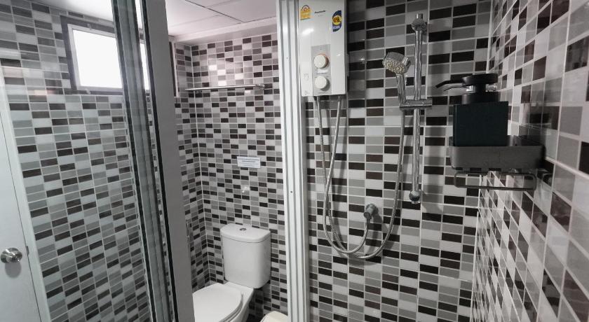 Image of Deluxe Triple Room 17