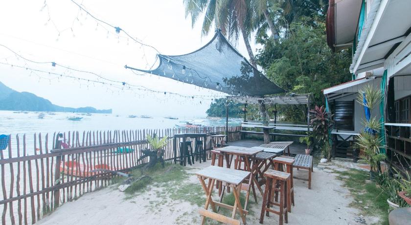 RedDoorz @ Tandikan Beach Cottages – El Nido, WI