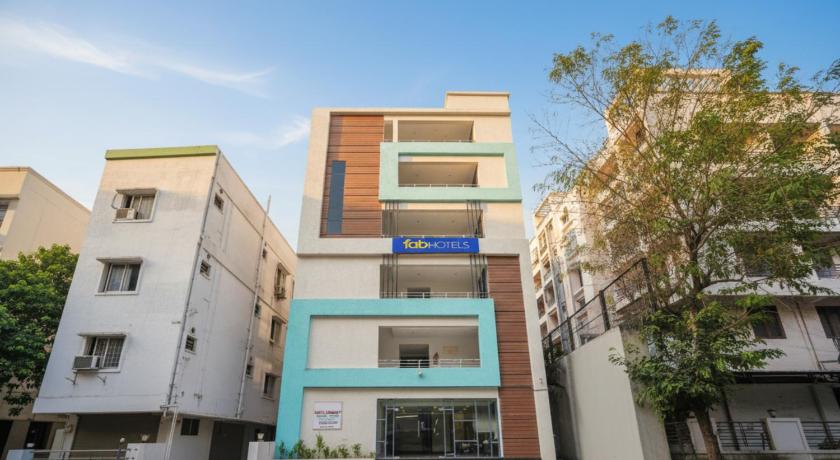 Capital O 70043 Limestone Luxury Rooms – Hyderabad, 
