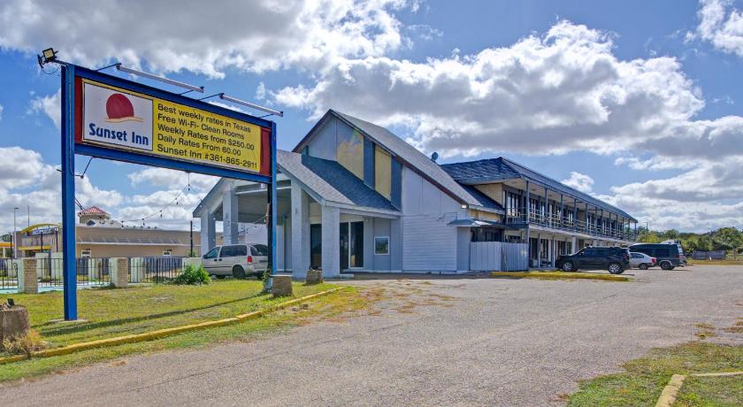 Sunset Inn Flatonia I 10 by Hotel O