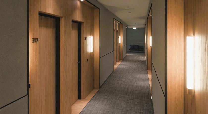 Image of Junior Suite with Balcony 4