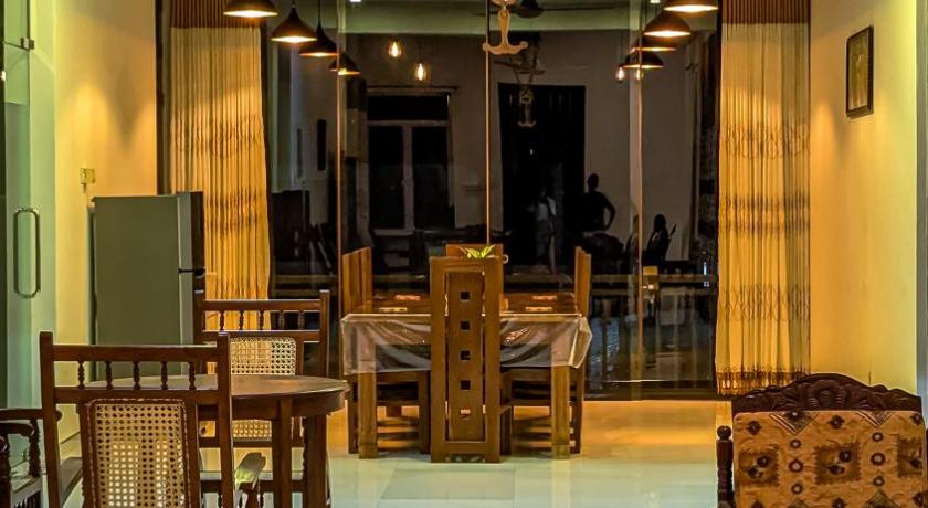 Nirosha Guest House - image 7