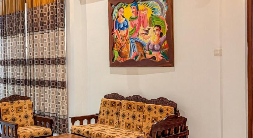 Nirosha Guest House - image 8