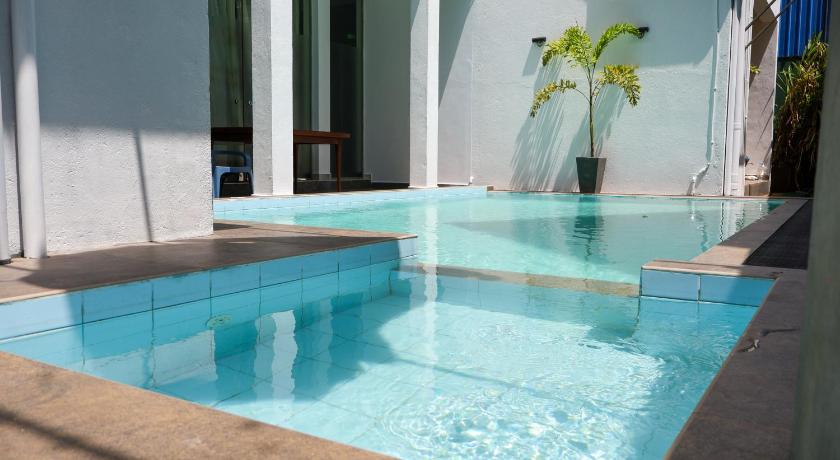 Nirosha Guest House - image 3