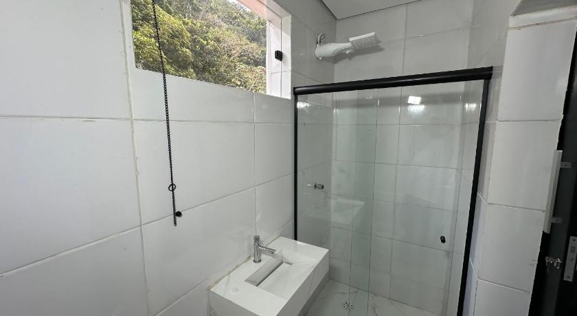 Image of Triple Room with Private Bathroom 9