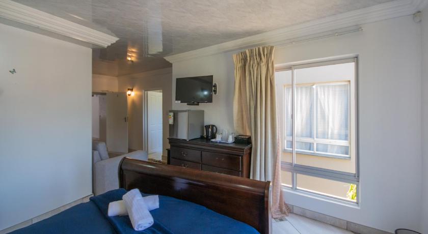 Image of Double Room with Garden View 1