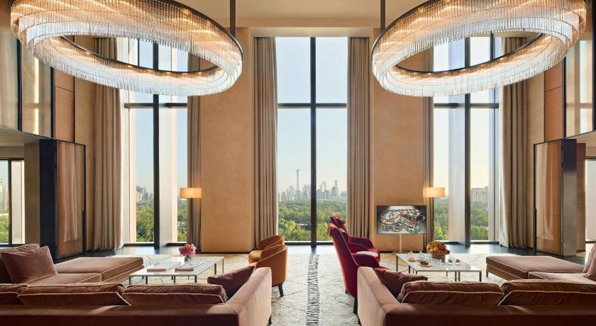 Imagen de Bulgari Suite, 1 Bedroom Suite, 1 King, River view 3