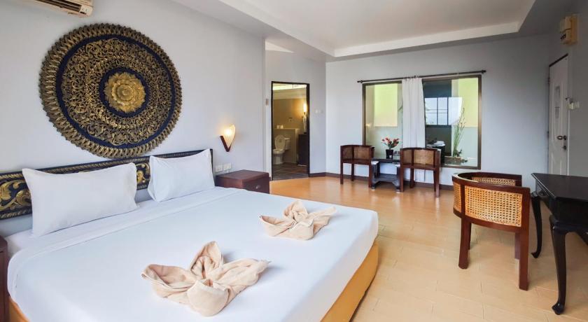 Image of Hillside Room 1 King Bed 3