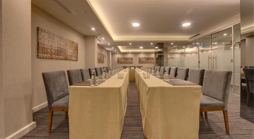 The Menord Hotel - image 7