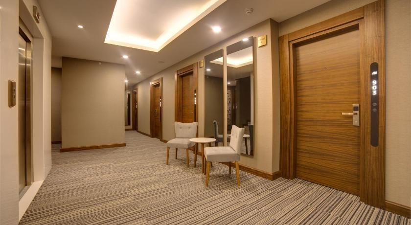 The Menord Hotel - image 3