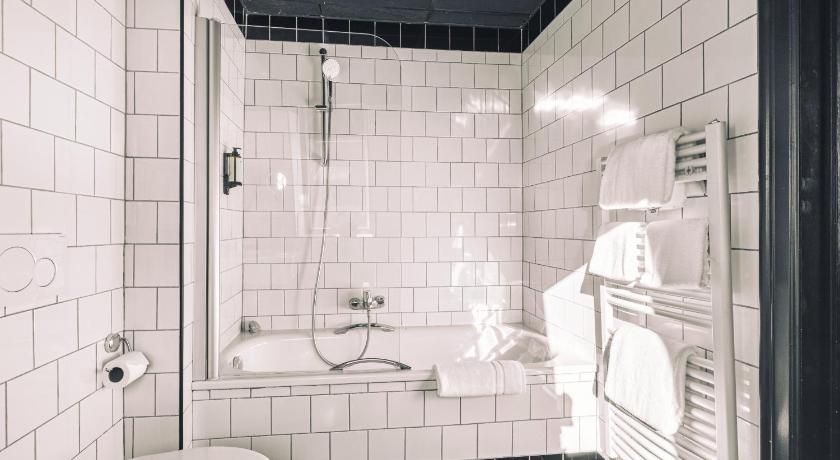 Kétszemélyes deluxe szoba (Double Room Deluxe) fotója 11