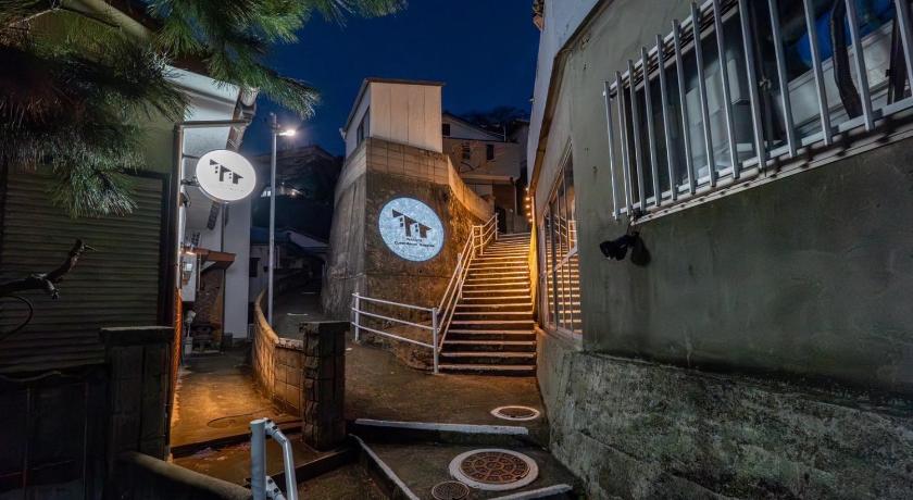 Nagasaki Nagasaki Horigotatsu Kominka Stay 掘りごたつの古民家1棟貸切 1-Star Accommodation lobby