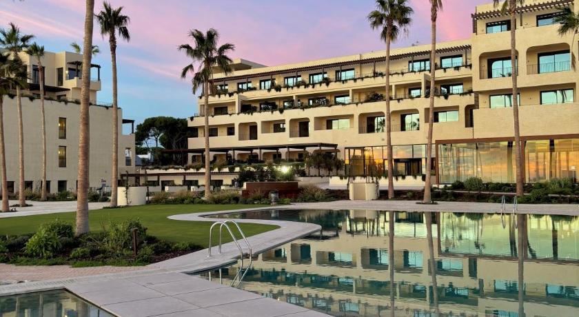Hotel Punta Bermeja Premium