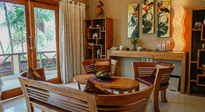 Image of Gold Suite 15