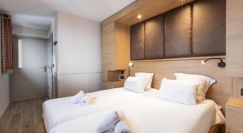 Image of Apartment with Balcony 0