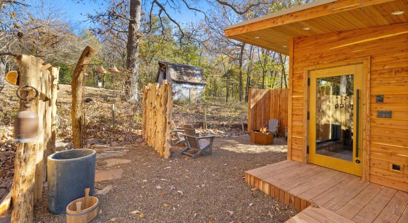 费耶特维尔 (AR) South Woods-Sauna-private trails-1mi to Lake Sequoyah 4星级 住宿 套房