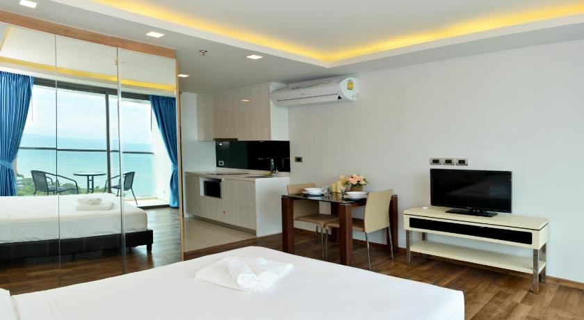 Peak Towers Condominium photo