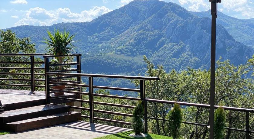 Catunu lupului village Cabana Monte Benito