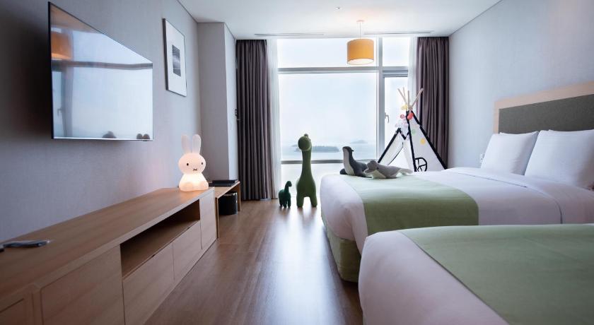 Image of Premium Kids Twin Room 4